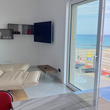 Mare Blu Apartment Ventimiglia Luaran gambar
