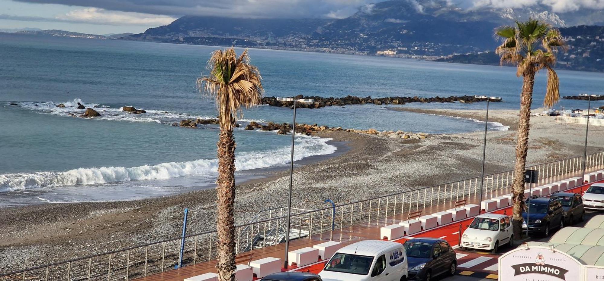 Mare Blu Apartment Ventimiglia Luaran gambar